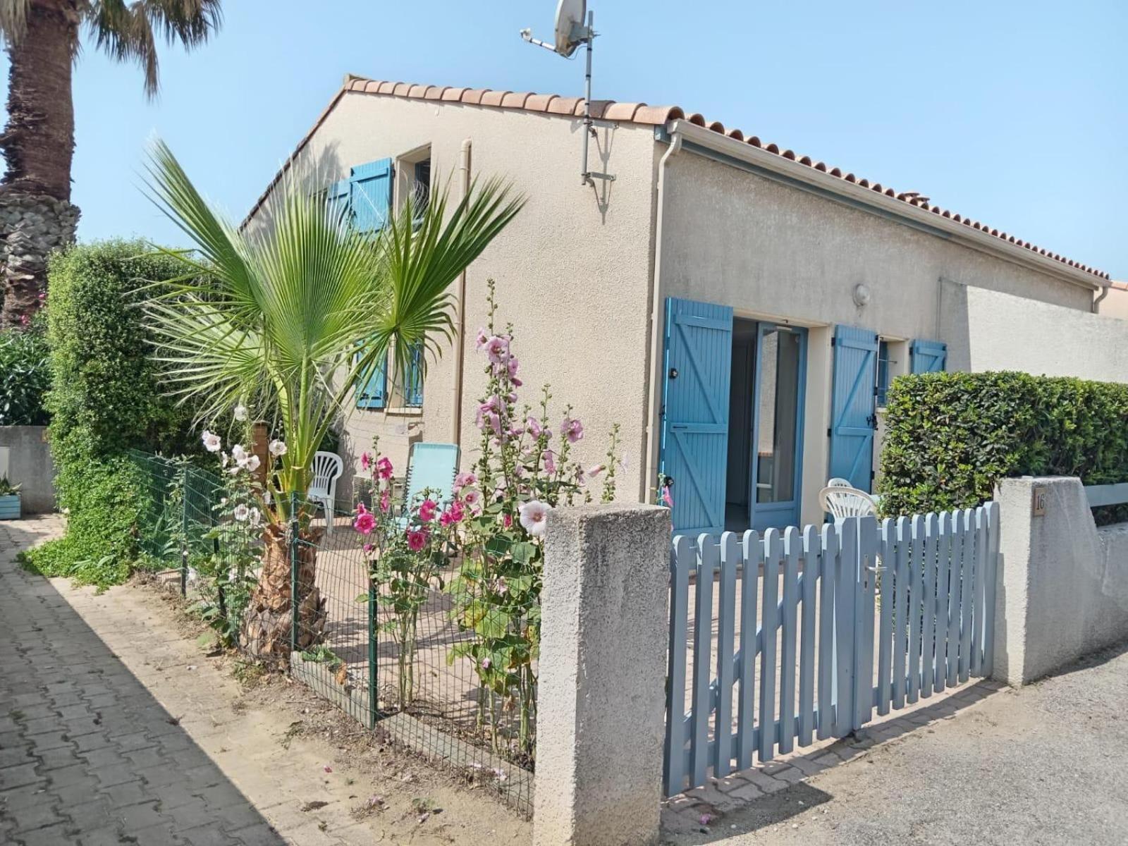 Maison Avec Terrasse Et Piscine Dans Residence A 6Min De La Plage Sainte-Marie Exterior foto
